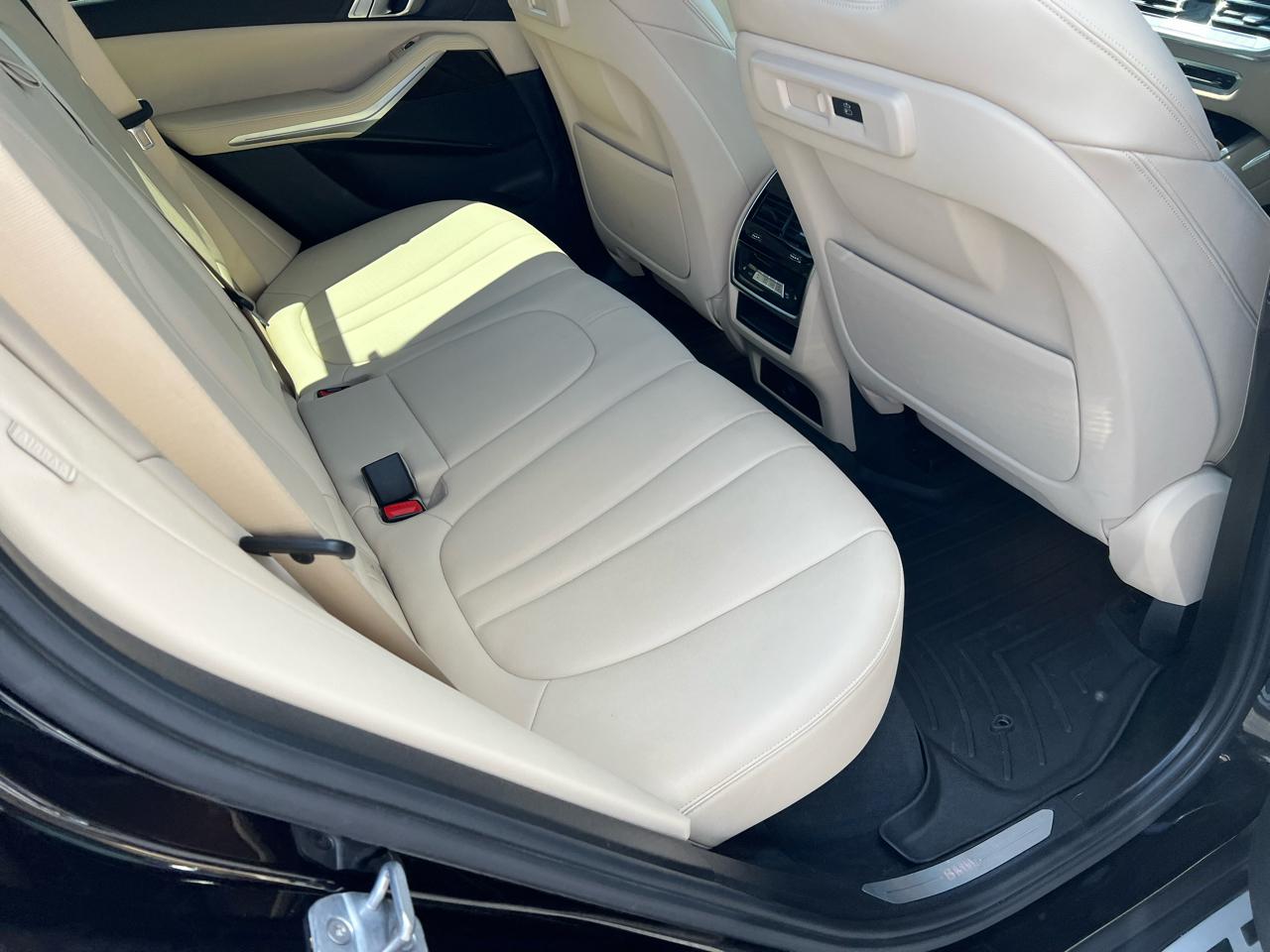 BMW X5 xDrive40i Sports Activity Vehicle 2020