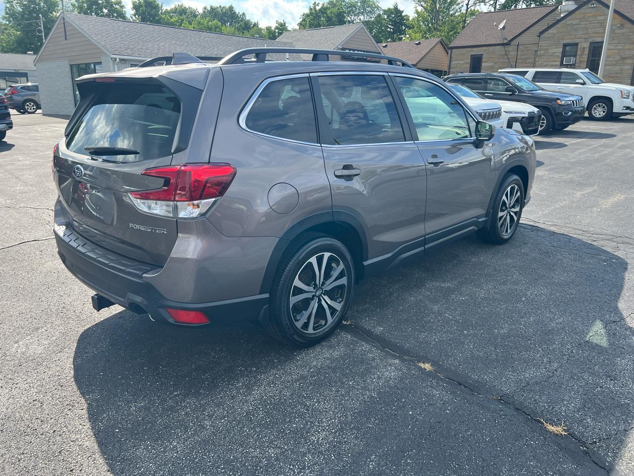 Subaru Forester Limited CVT 2022