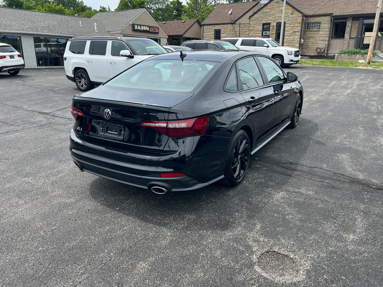 Volkswagen Jetta GLI Autobahn DSG 2024