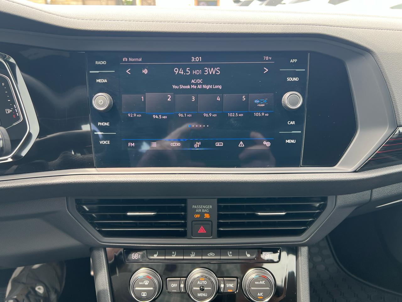 Volkswagen Jetta GLI Autobahn DSG 2024