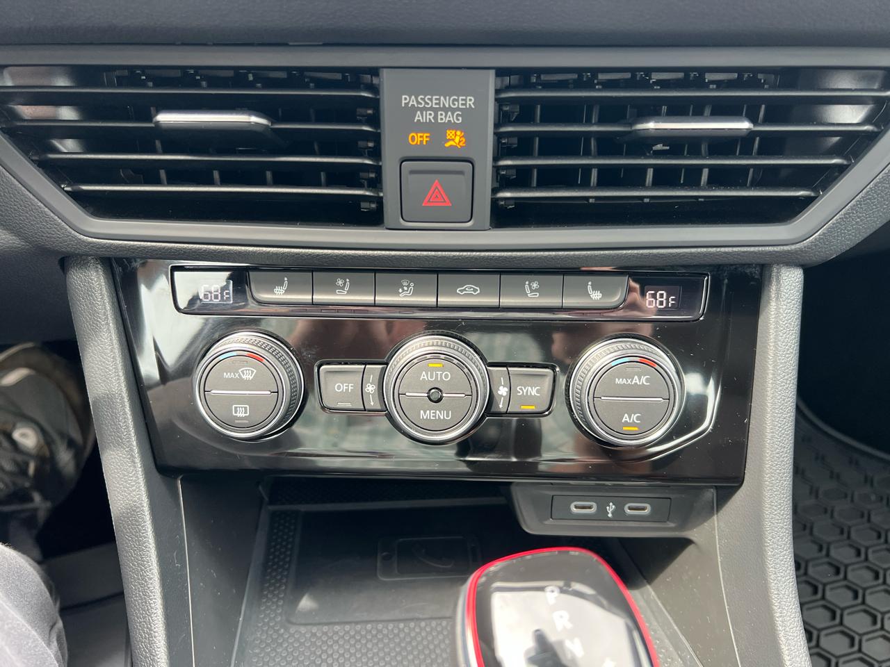 Volkswagen Jetta GLI Autobahn DSG 2024