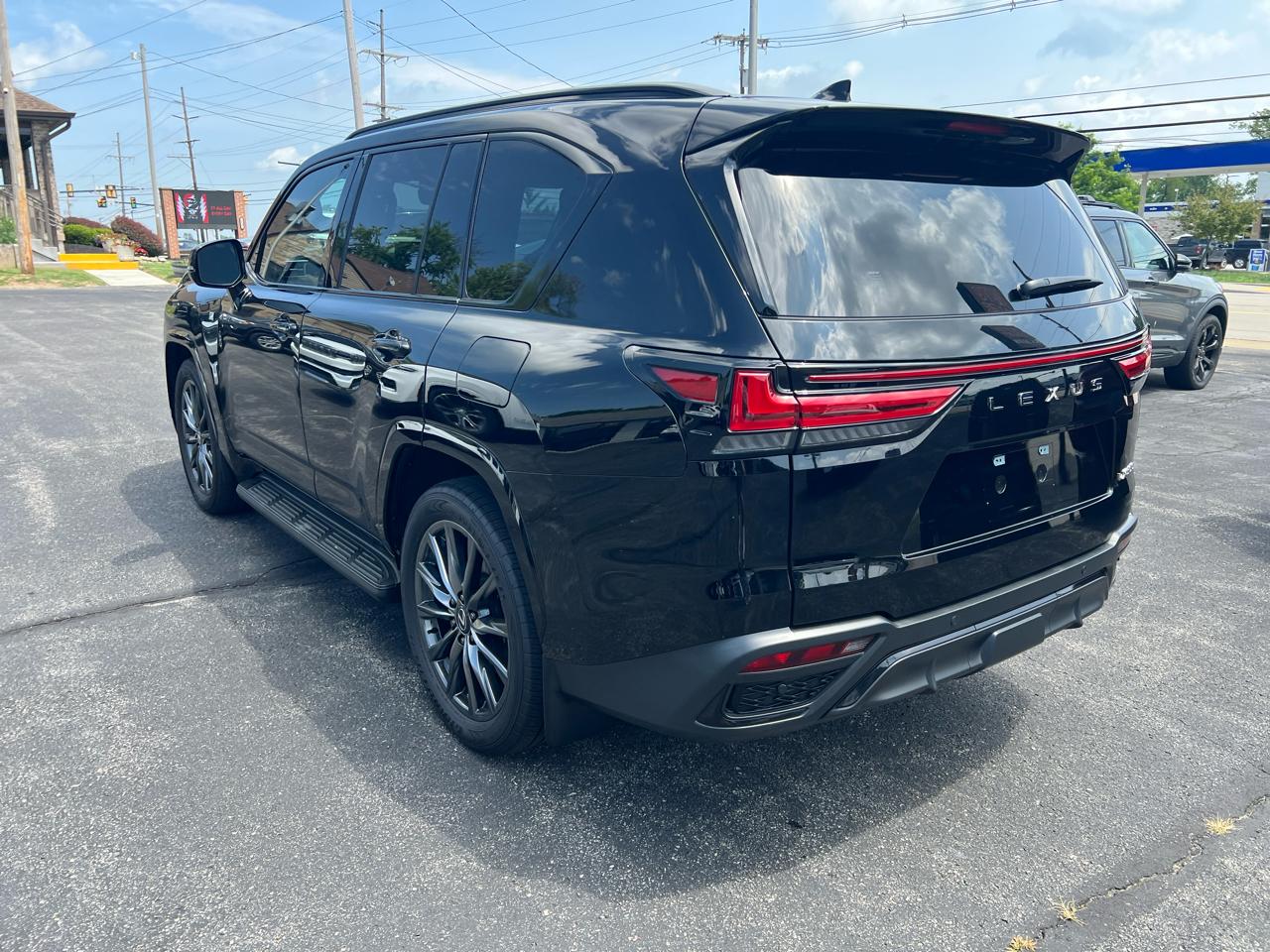 Lexus LX LX 600 F SPORT 4WD 2024