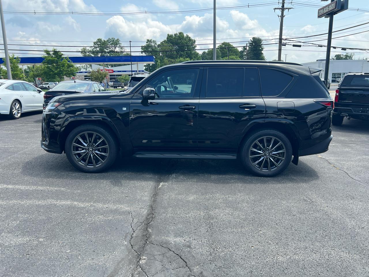 Lexus LX LX 600 F SPORT 4WD 2024