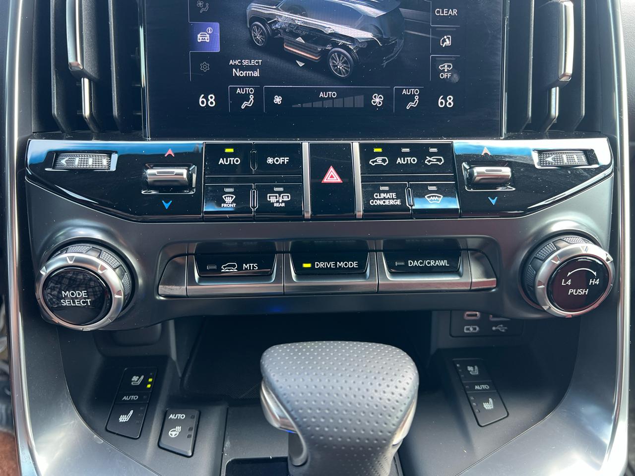 Lexus LX LX 600 F SPORT 4WD 2024