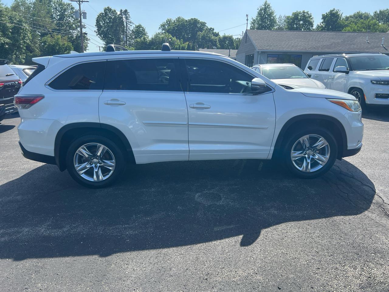 Toyota Highlander AWD 4dr V6 Limited (Natl) 2015