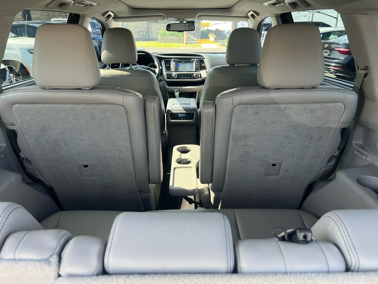 Toyota Highlander AWD 4dr V6 Limited (Natl) 2015
