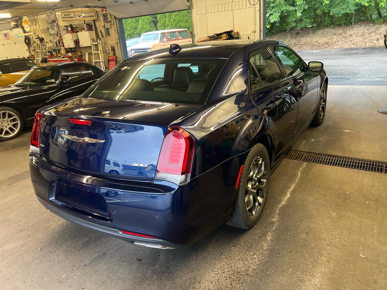 Chrysler 300 4dr Sdn 300S AWD 2015