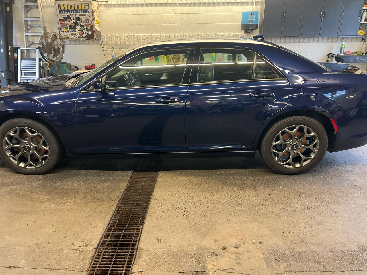 Chrysler 300 4dr Sdn 300S AWD 2015