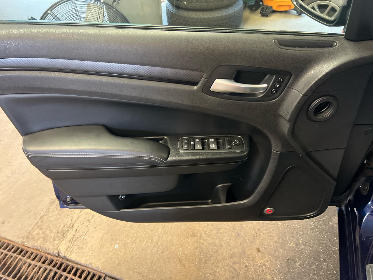 Chrysler 300 4dr Sdn 300S AWD 2015