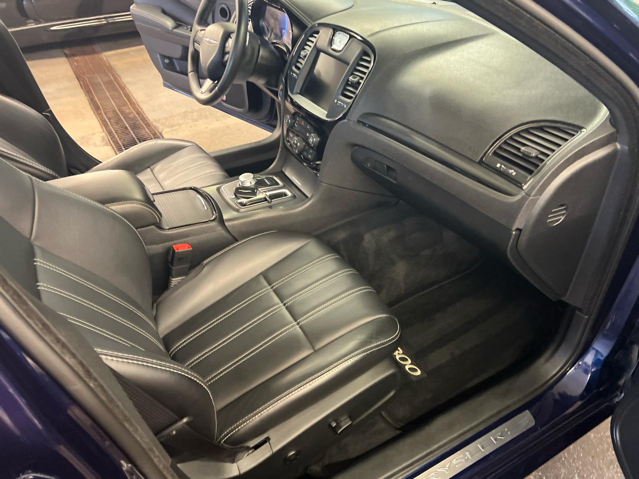 Chrysler 300 4dr Sdn 300S AWD 2015
