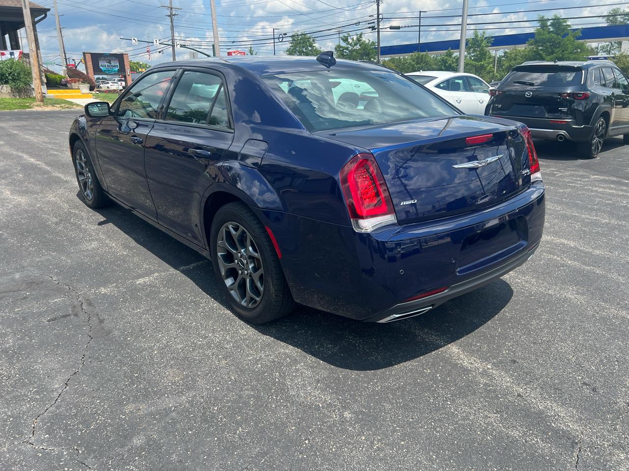 Chrysler 300 4dr Sdn 300S AWD 2015