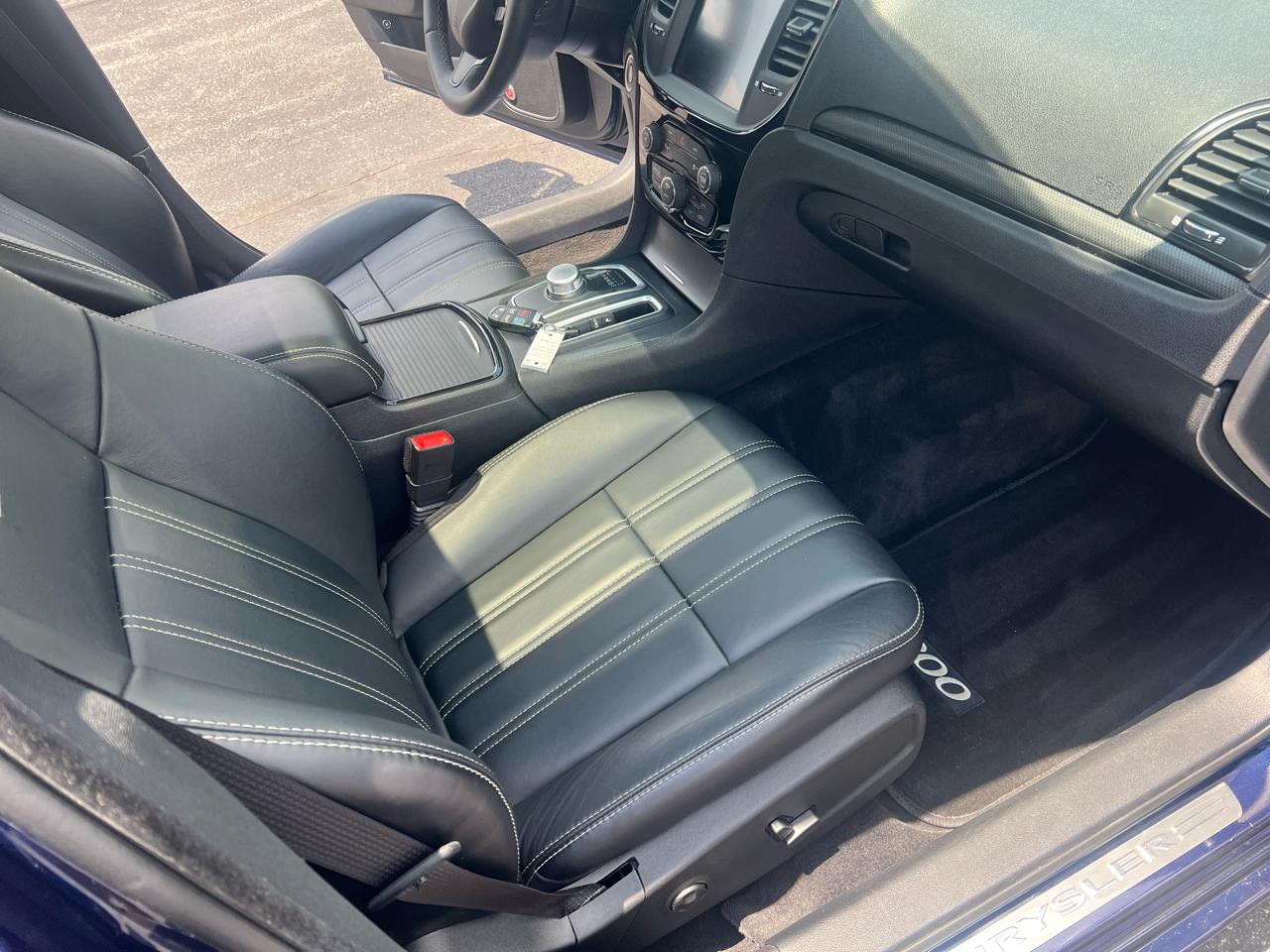 Chrysler 300 4dr Sdn 300S AWD 2015