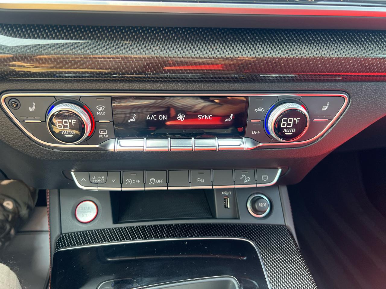 Audi SQ5 Premium Plus 3.0 TFSI quattro 2024
