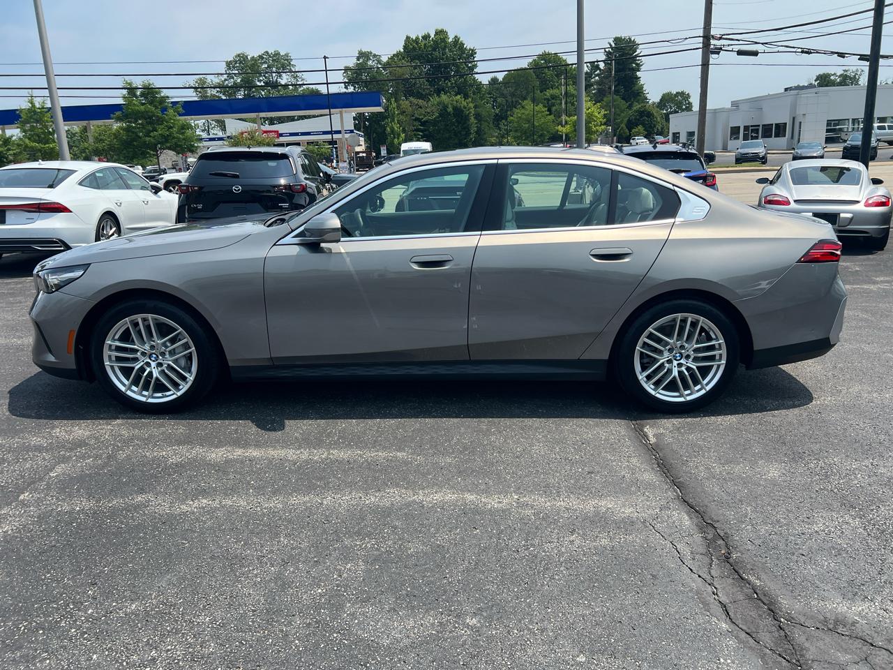 BMW 5 Series 530i xDrive Sedan 2024