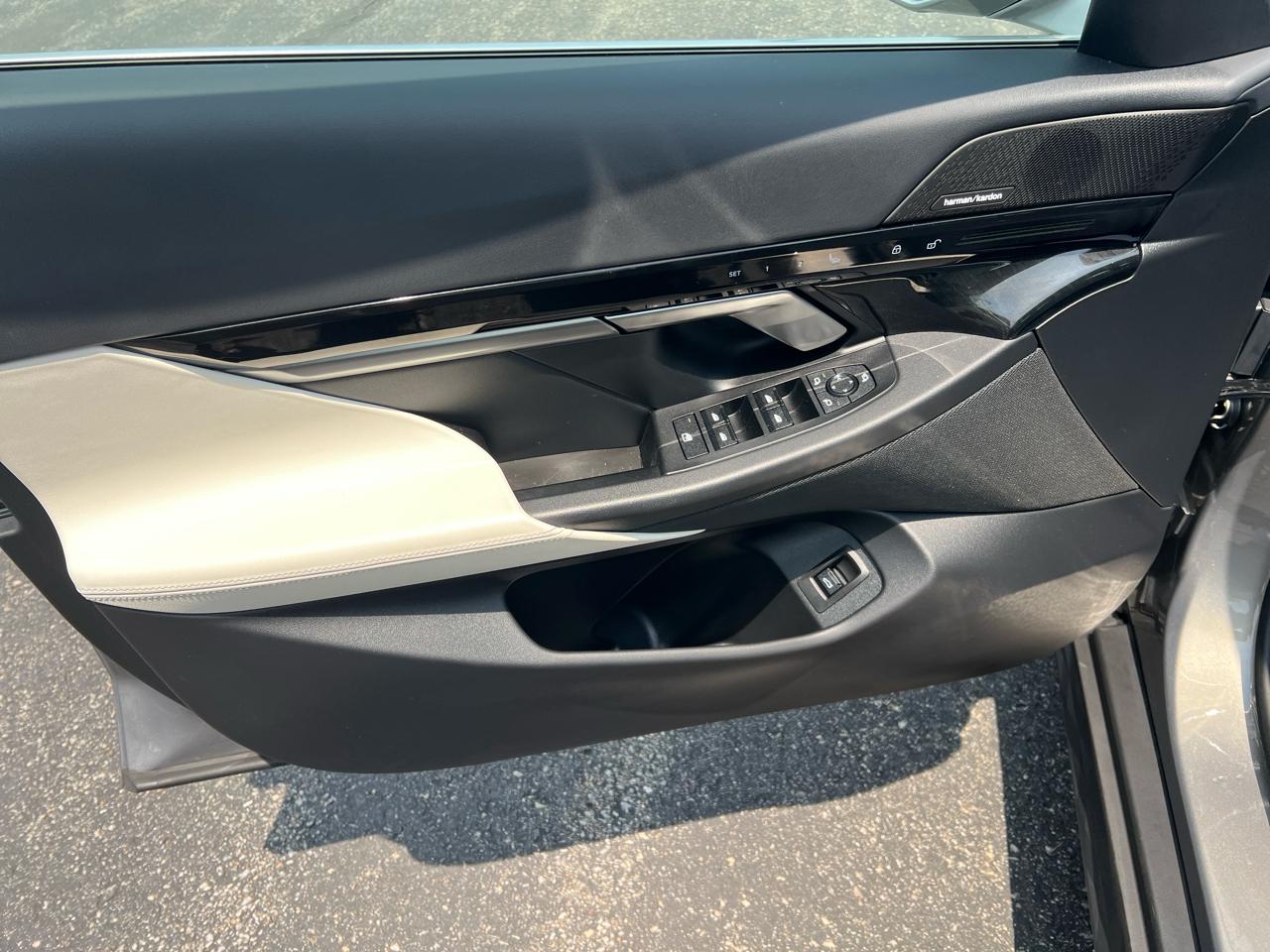 BMW 5 Series 530i xDrive Sedan 2024