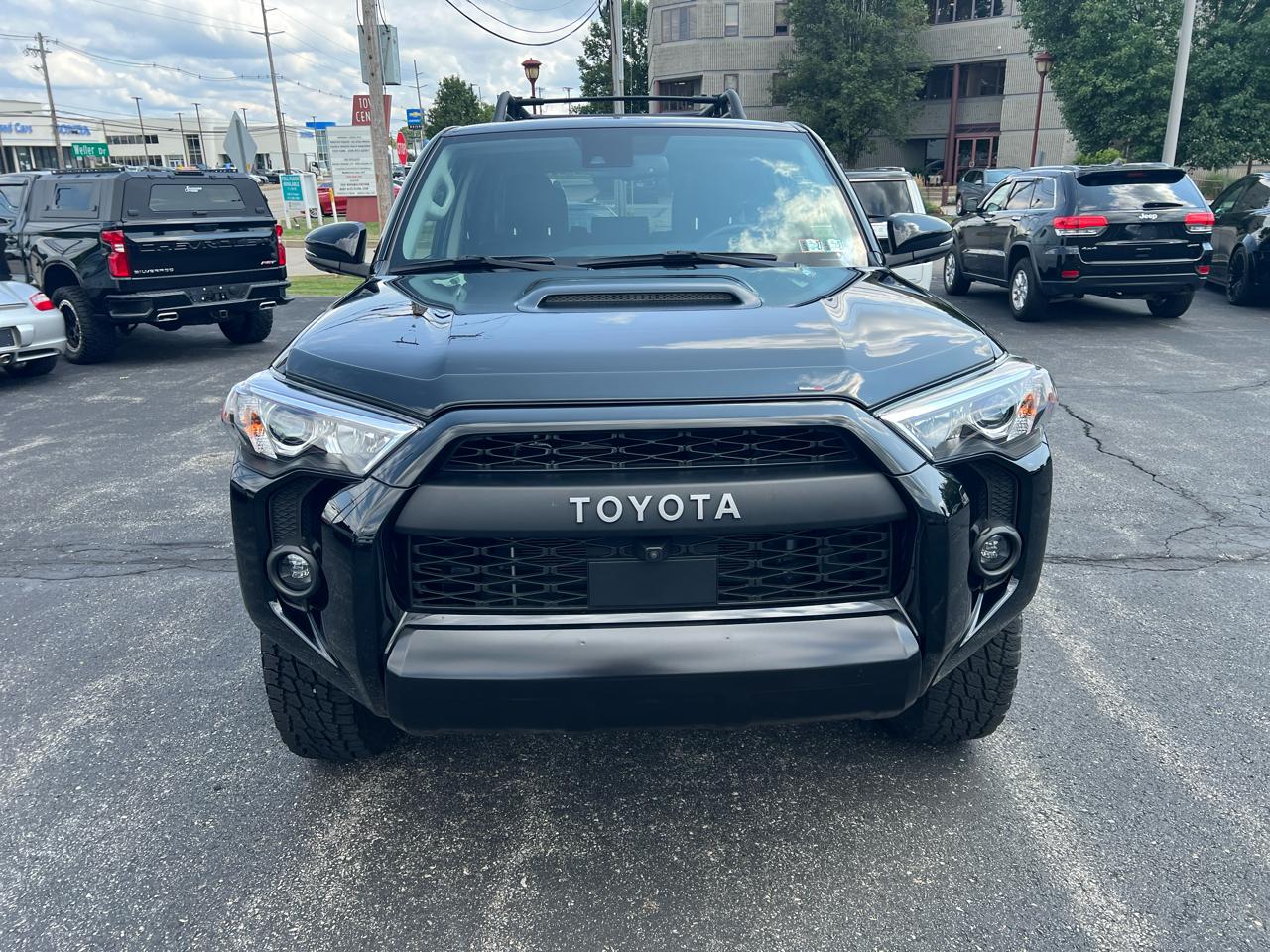 Toyota 4Runner TRD Pro 4WD (Natl) 2023