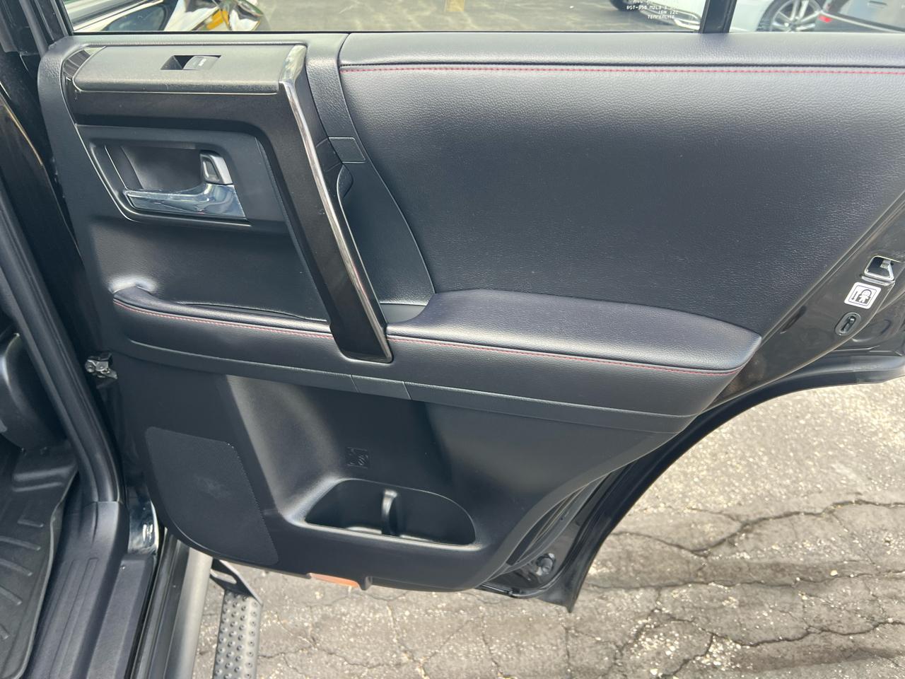 Toyota 4Runner TRD Pro 4WD (Natl) 2023