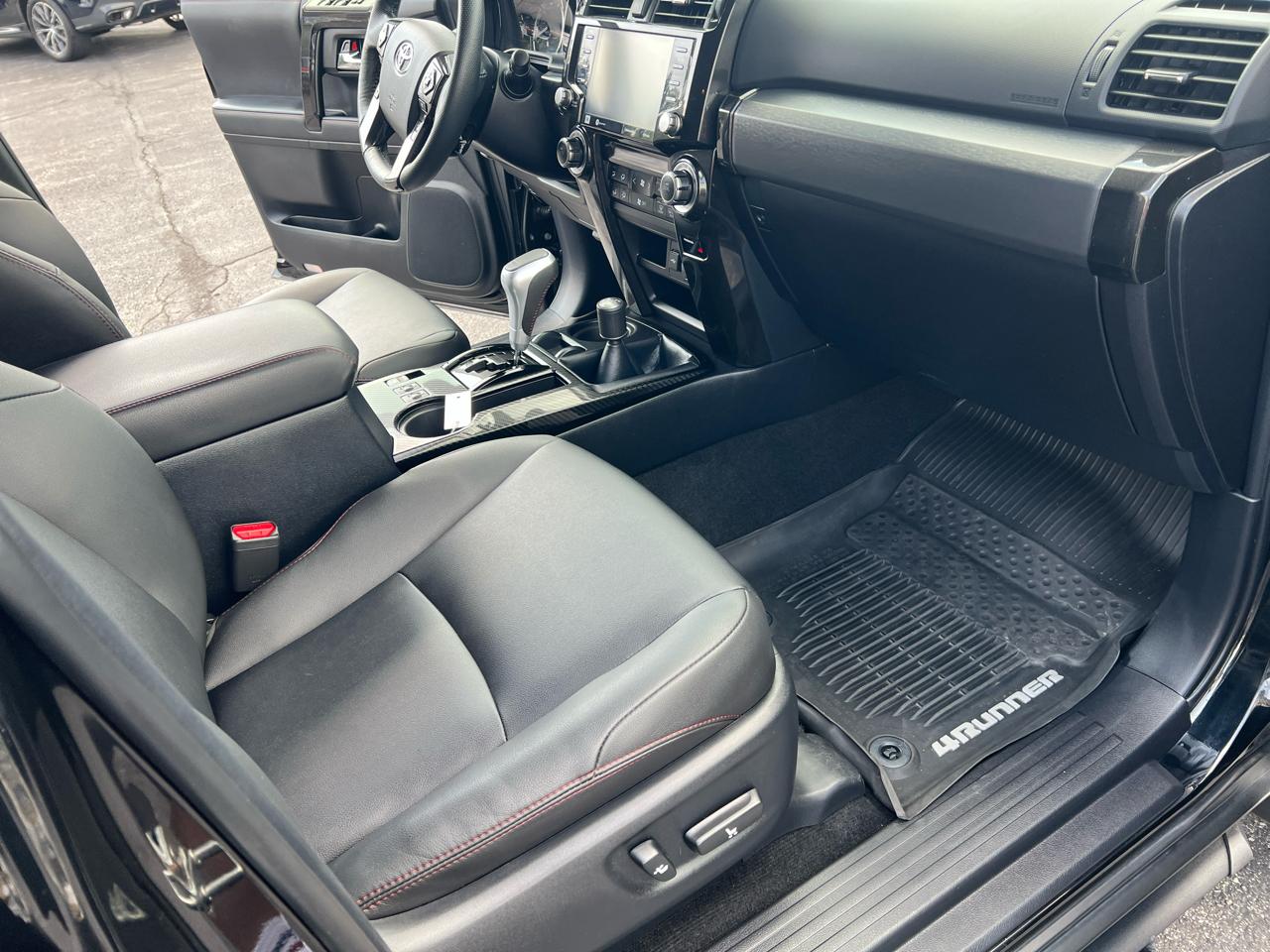 Toyota 4Runner TRD Pro 4WD (Natl) 2023