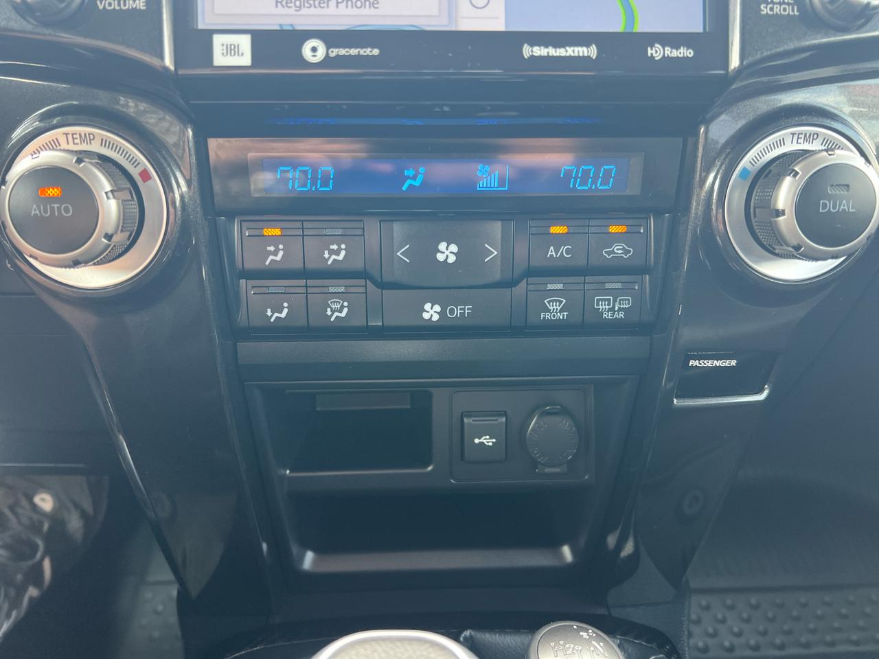 Toyota 4Runner TRD Pro 4WD (Natl) 2023