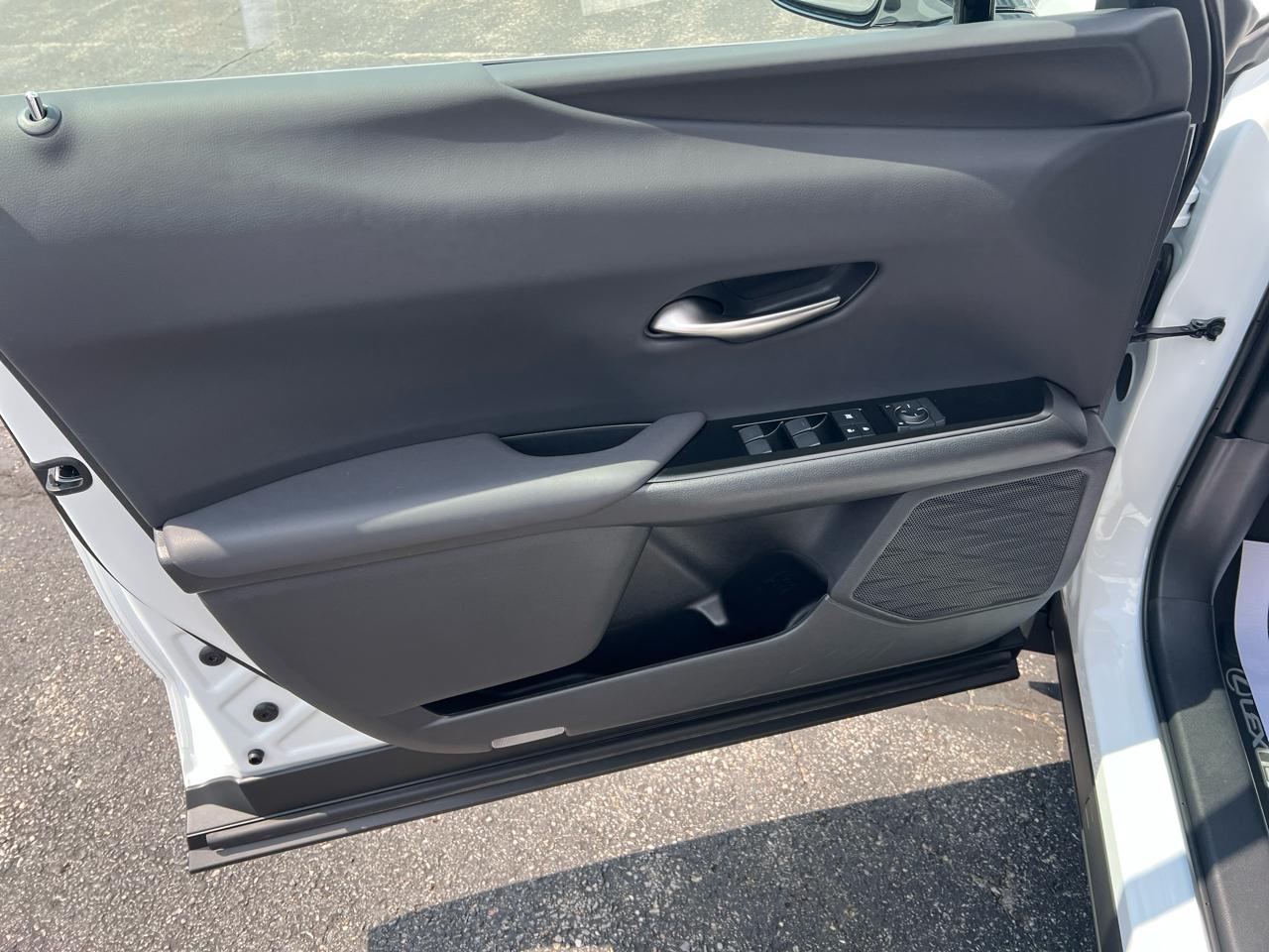 Lexus UX UX 250h F SPORT Design AWD 2023