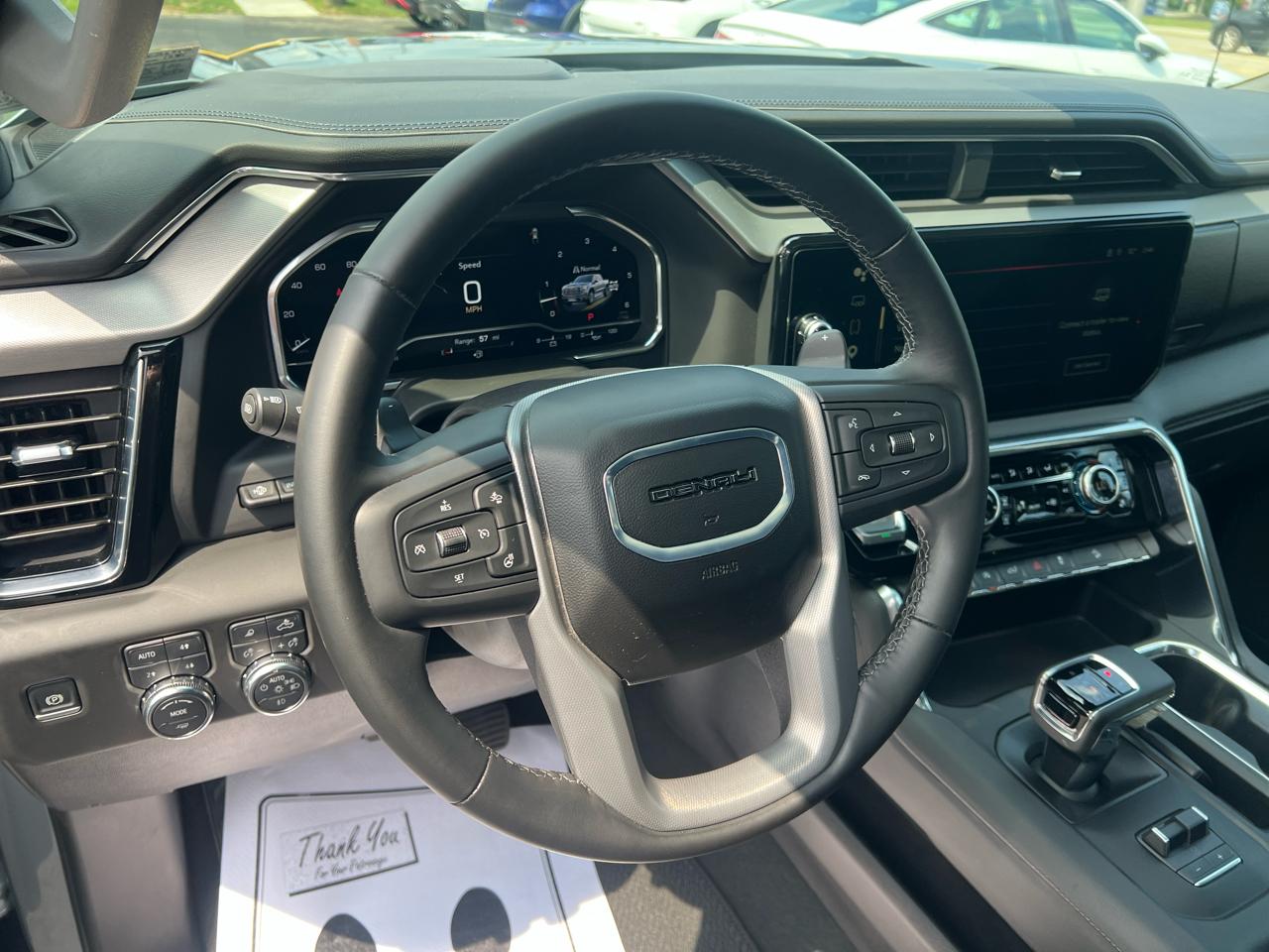 GMC Sierra 1500 4WD Crew Cab 147" Denali 2025