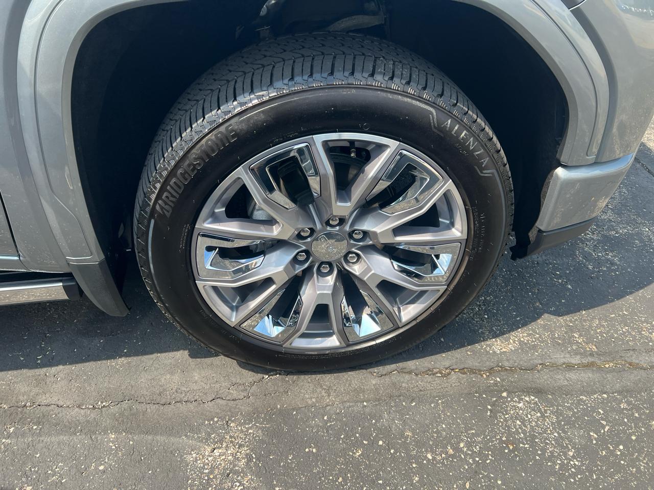 GMC Sierra 1500 4WD Crew Cab 147" Denali 2025