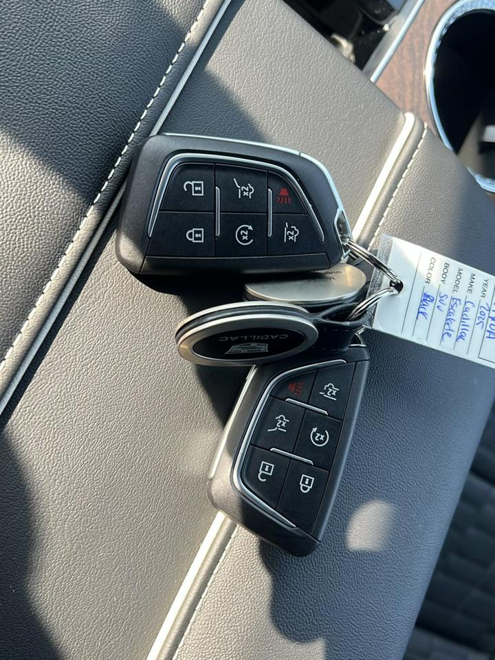 Cadillac Escalade 4WD 4dr Sport Platinum 2025