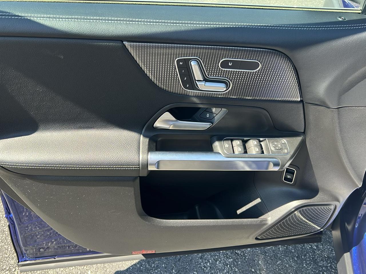 Mercedes-Benz GLB GLB 250 4MATIC SUV 2020