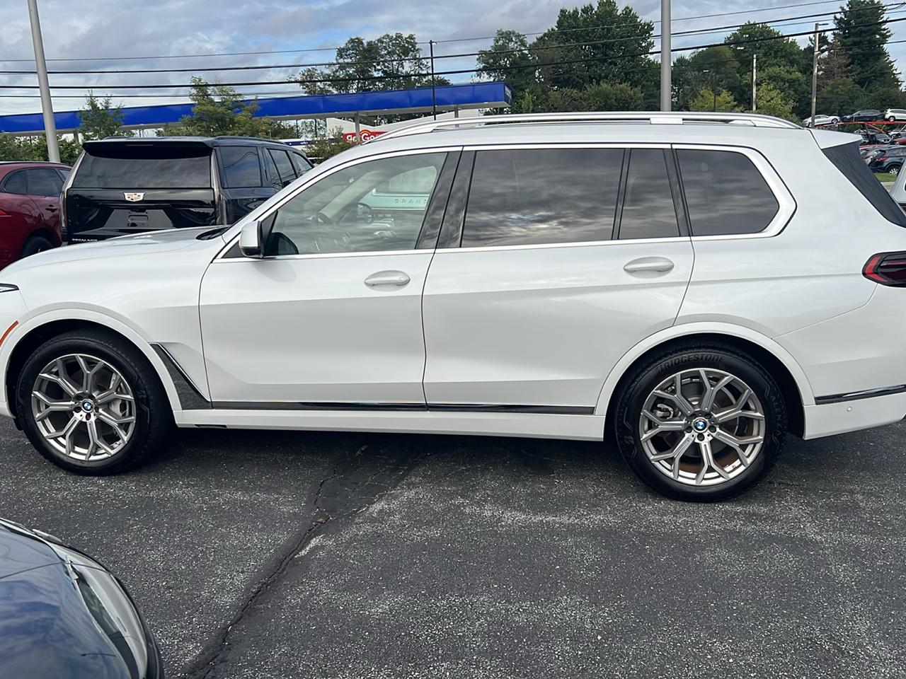 BMW X7 xDrive40i Sports Activity Vehicle 2024