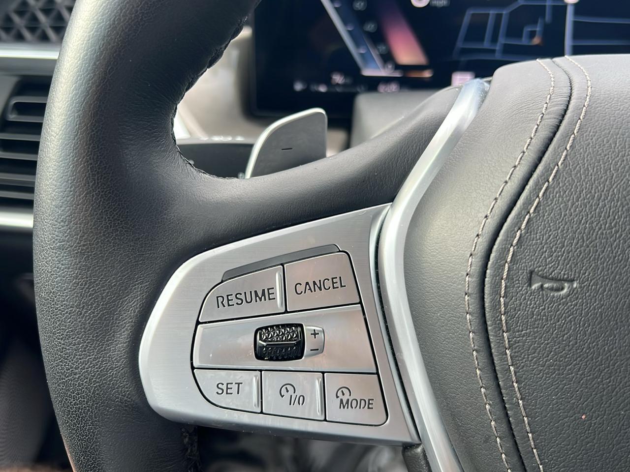 BMW X7 xDrive40i Sports Activity Vehicle 2024