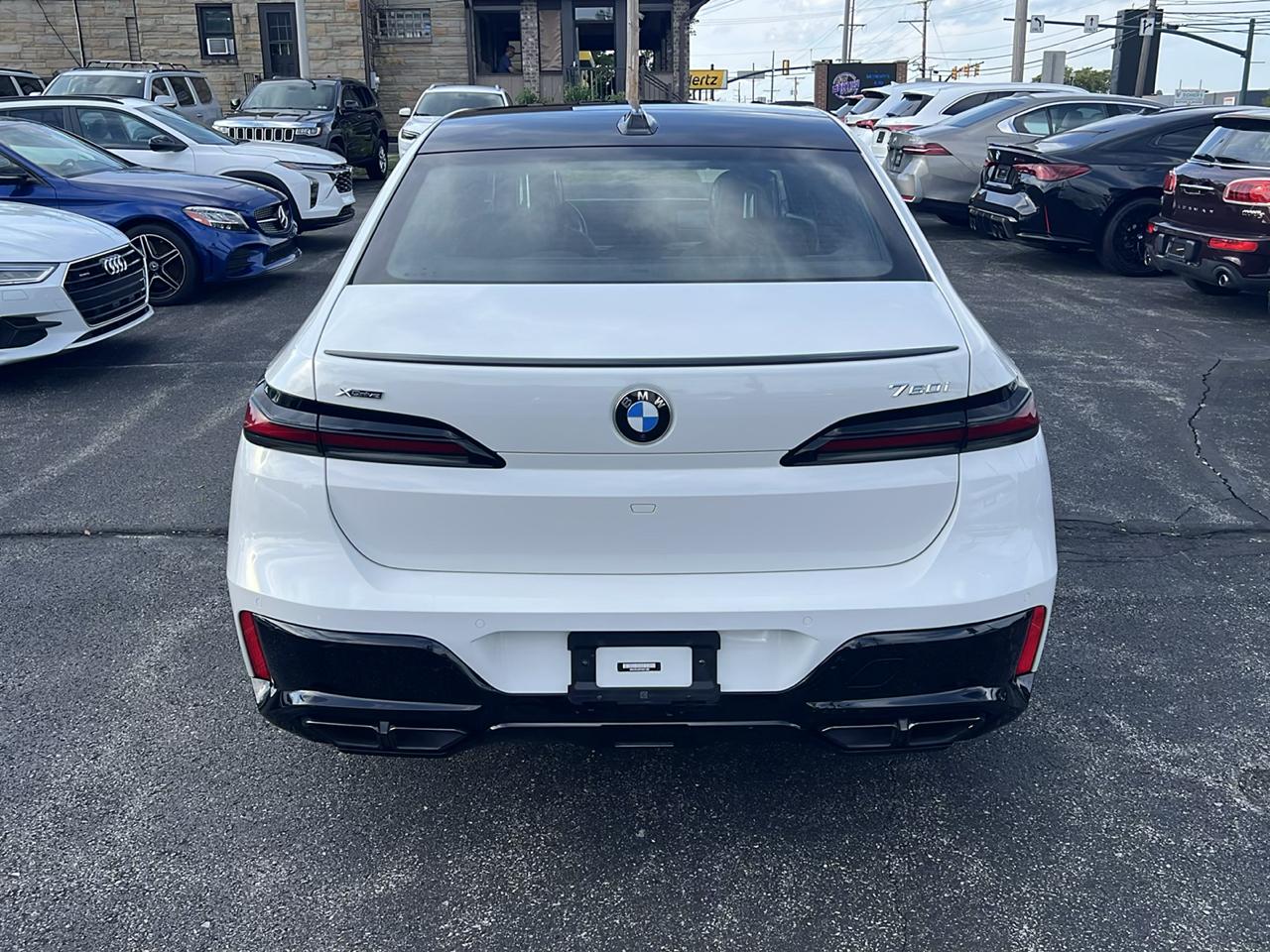 BMW 7 Series 760i xDrive Sedan 2023