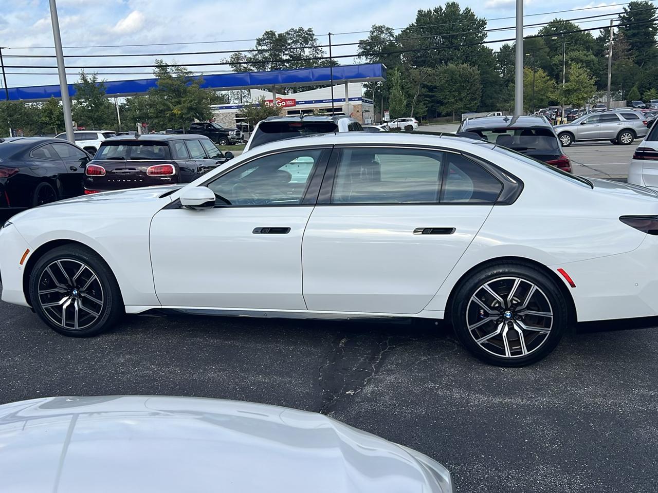 BMW 7 Series 760i xDrive Sedan 2023
