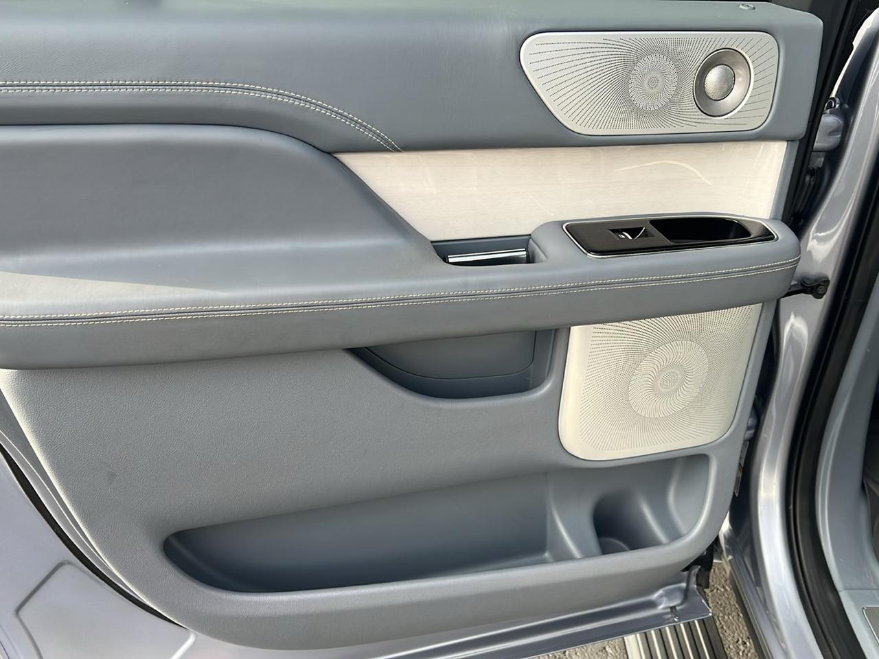 Lincoln Navigator L Black Label 4x4 2023