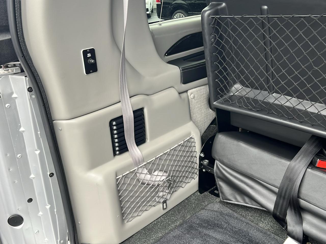 Chevrolet Express Cargo Van RWD 2500 155" 2025