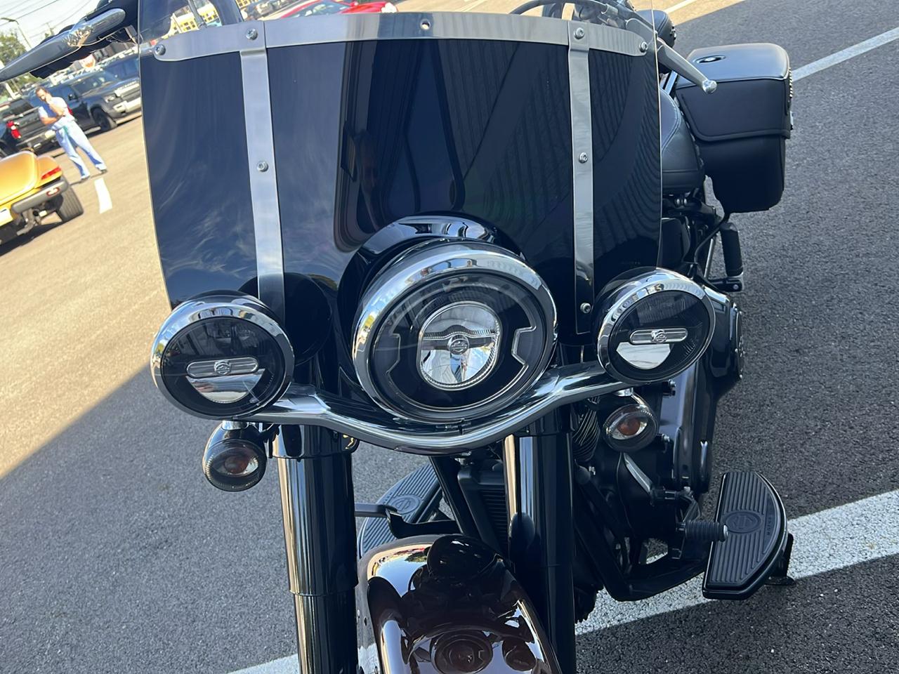 Harley-Davidson FLHCS  2019