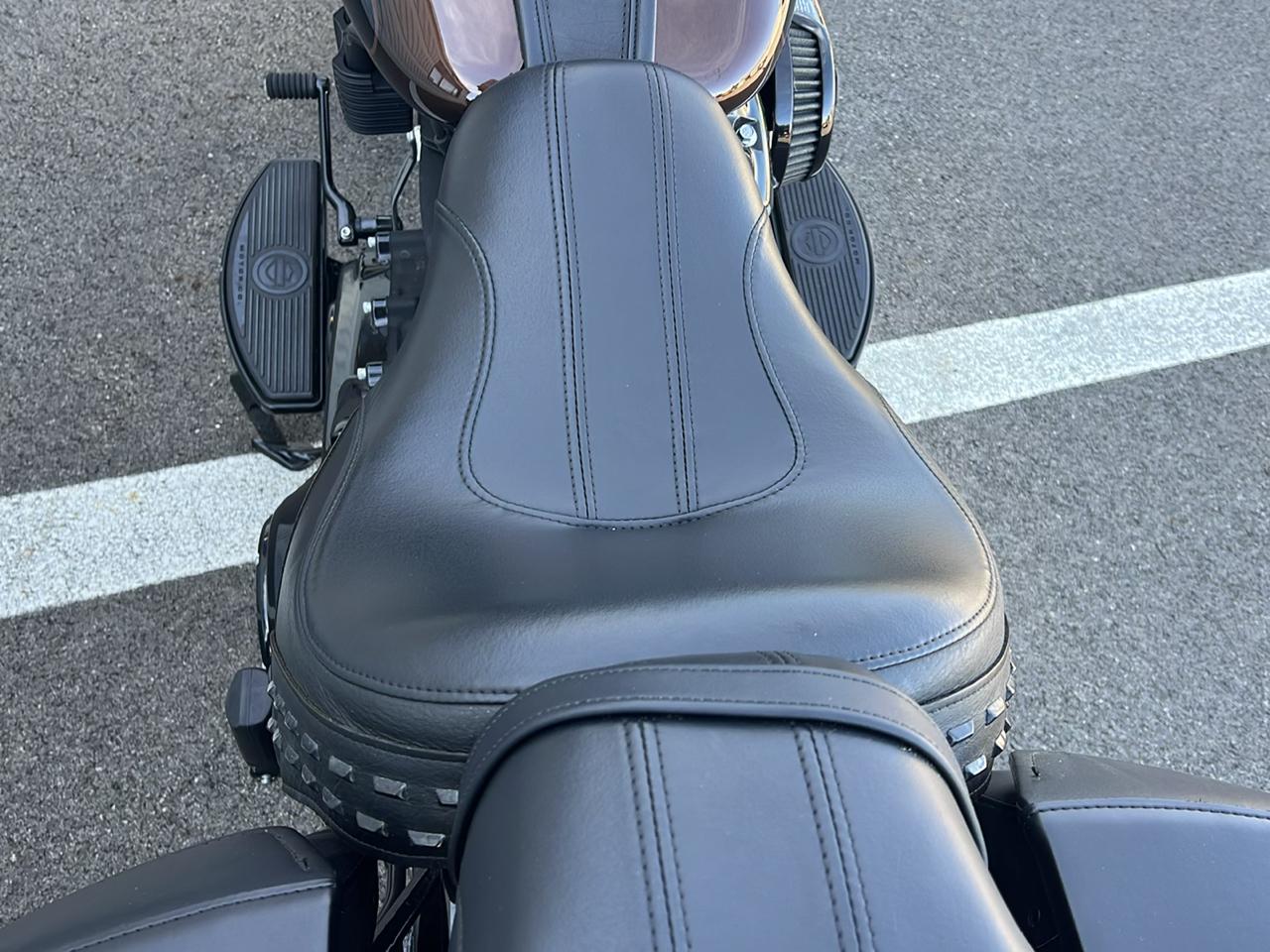 Harley-Davidson FLHCS  2019