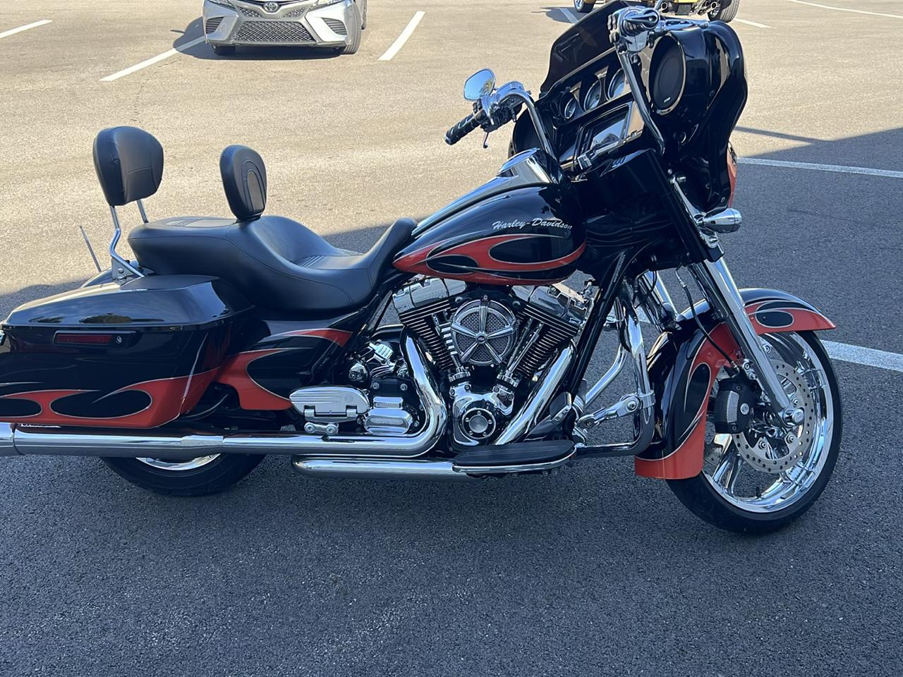 Harley-Davidson FLHXS  2014