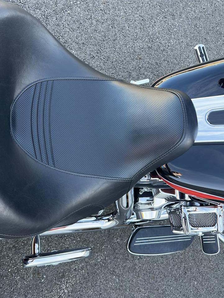 Harley-Davidson FLHXS  2014