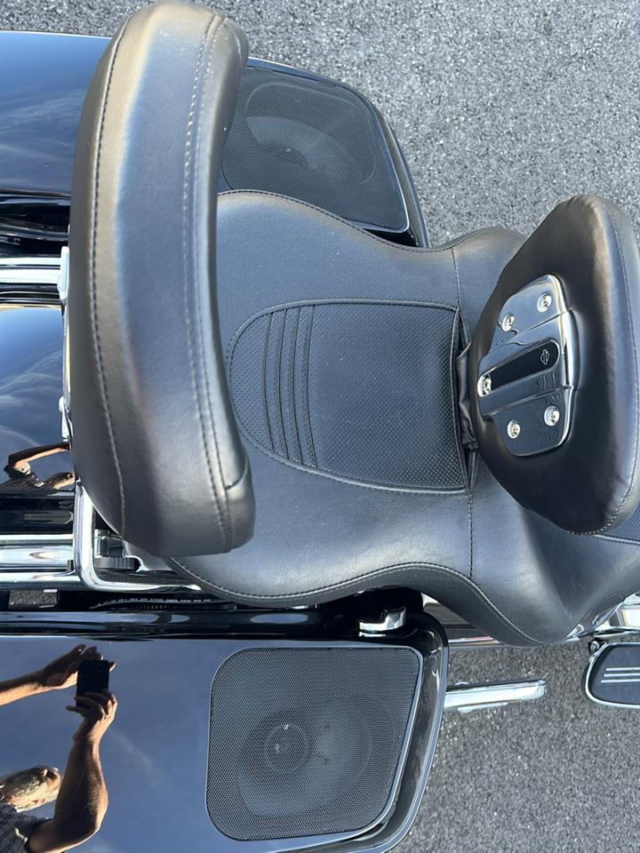Harley-Davidson FLHXS  2014
