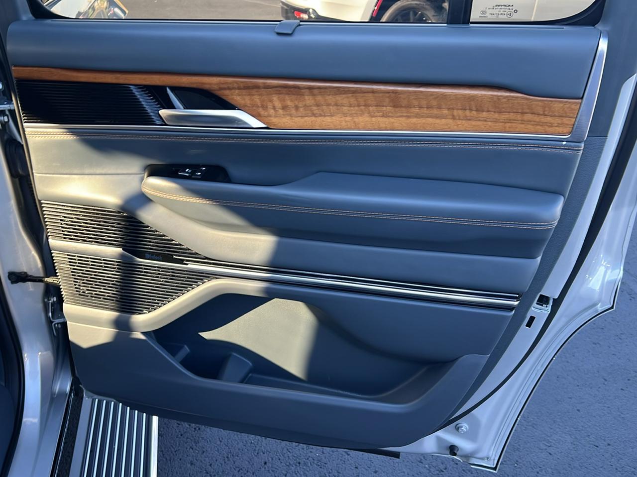Jeep Grand Wagoneer Series III 4x4 2022