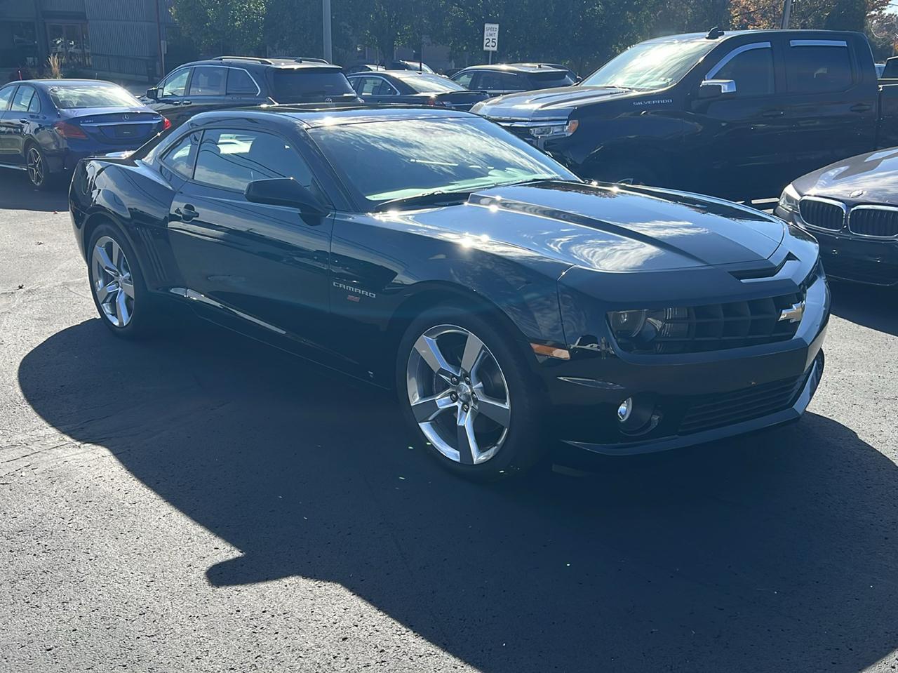 Chevrolet Camaro 2dr Cpe 2SS 2010