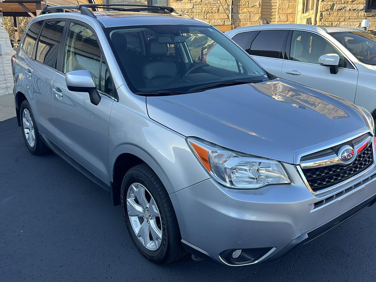 Subaru Forester 4dr CVT 2.5i Limited PZEV 2015