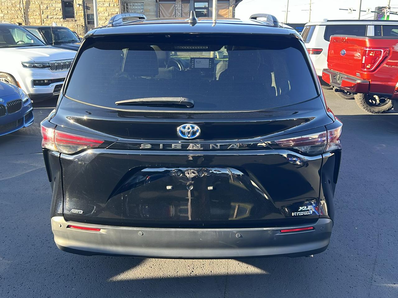 Toyota Sienna XLE 7-Passenger AWD 2023