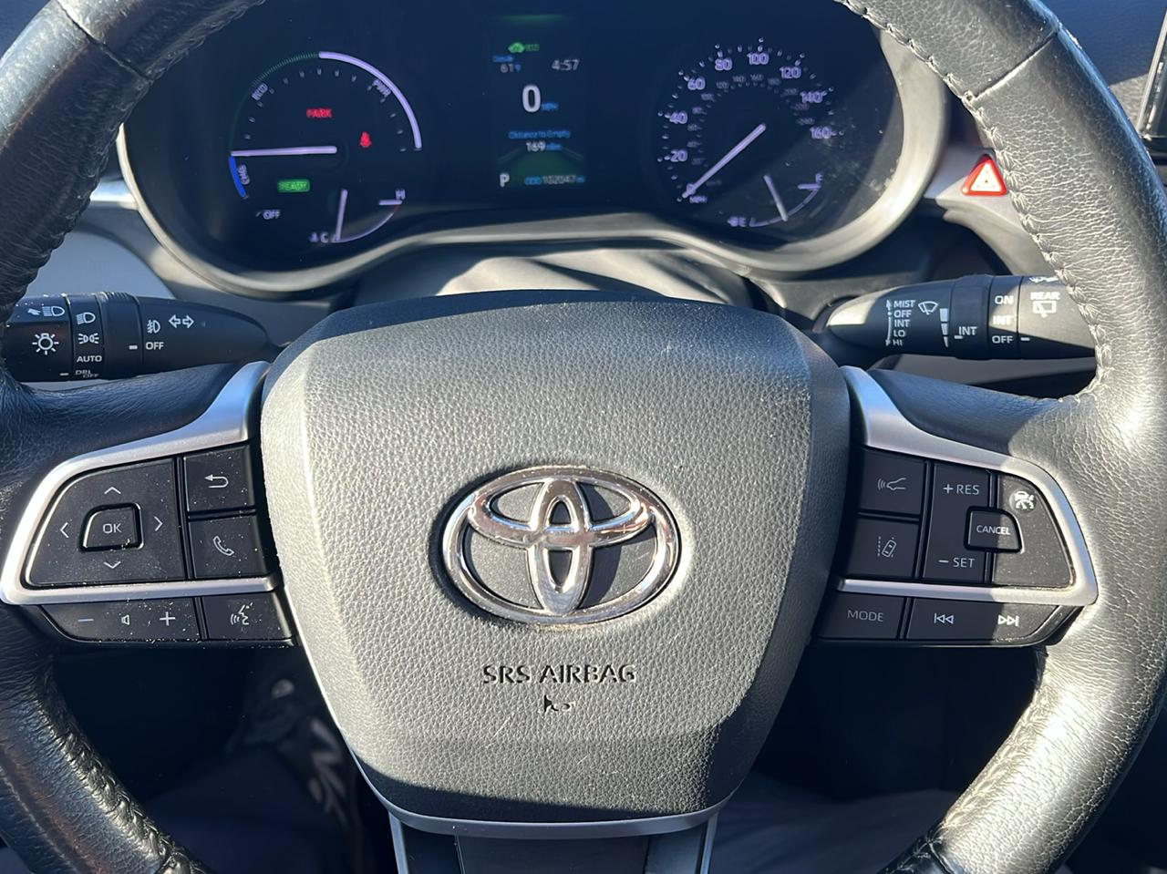 Toyota Sienna XLE 7-Passenger AWD 2023