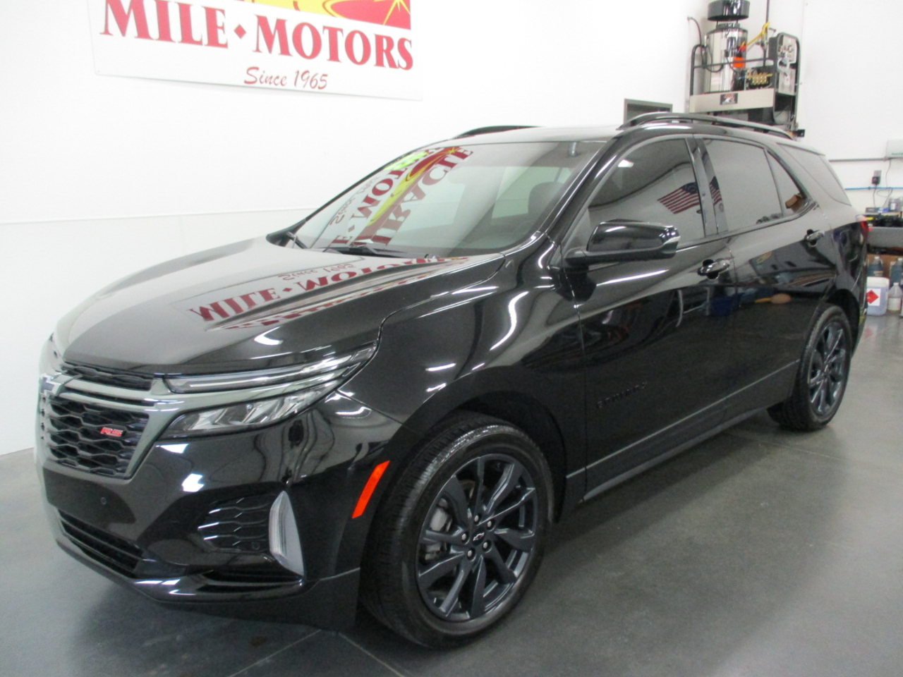 2023 Chevrolet Equinox RS photo 2