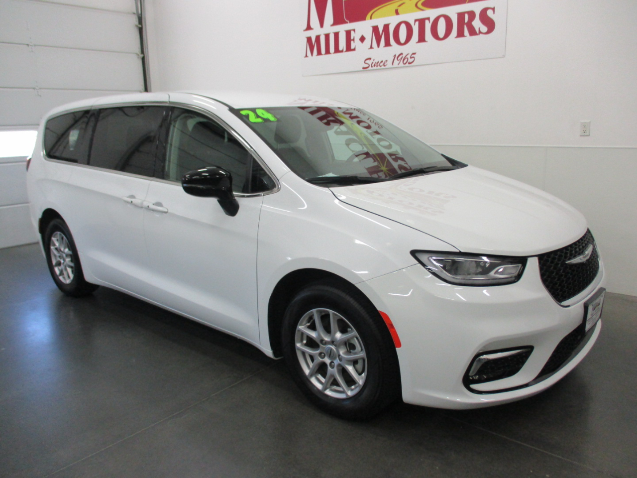 2024 Chrysler Pacifica Touring L FWD