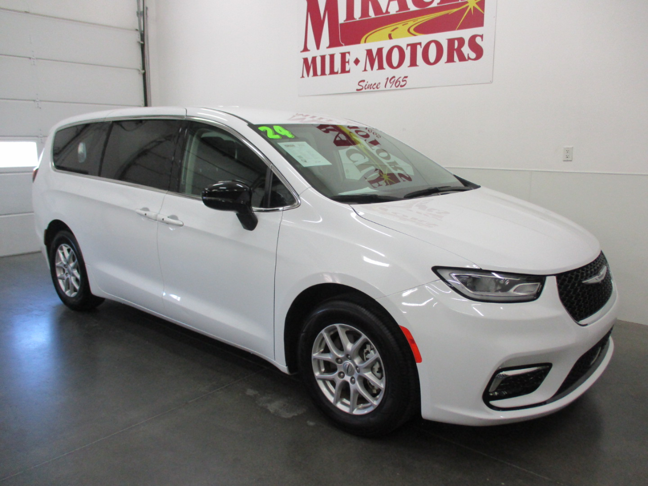 2024 Chrysler Pacifica Touring L FWD