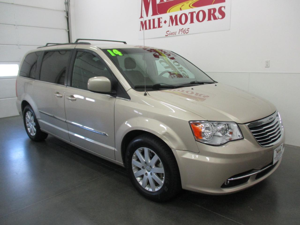 2014 Chrysler Town & Country 4dr Wgn Touring