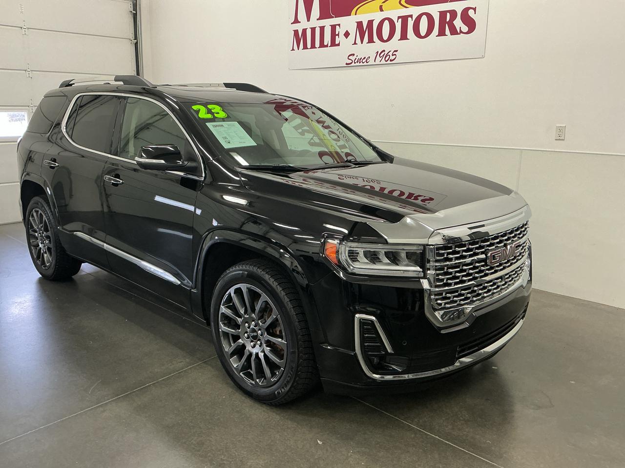 2023 GMC Acadia AWD 4dr Denali