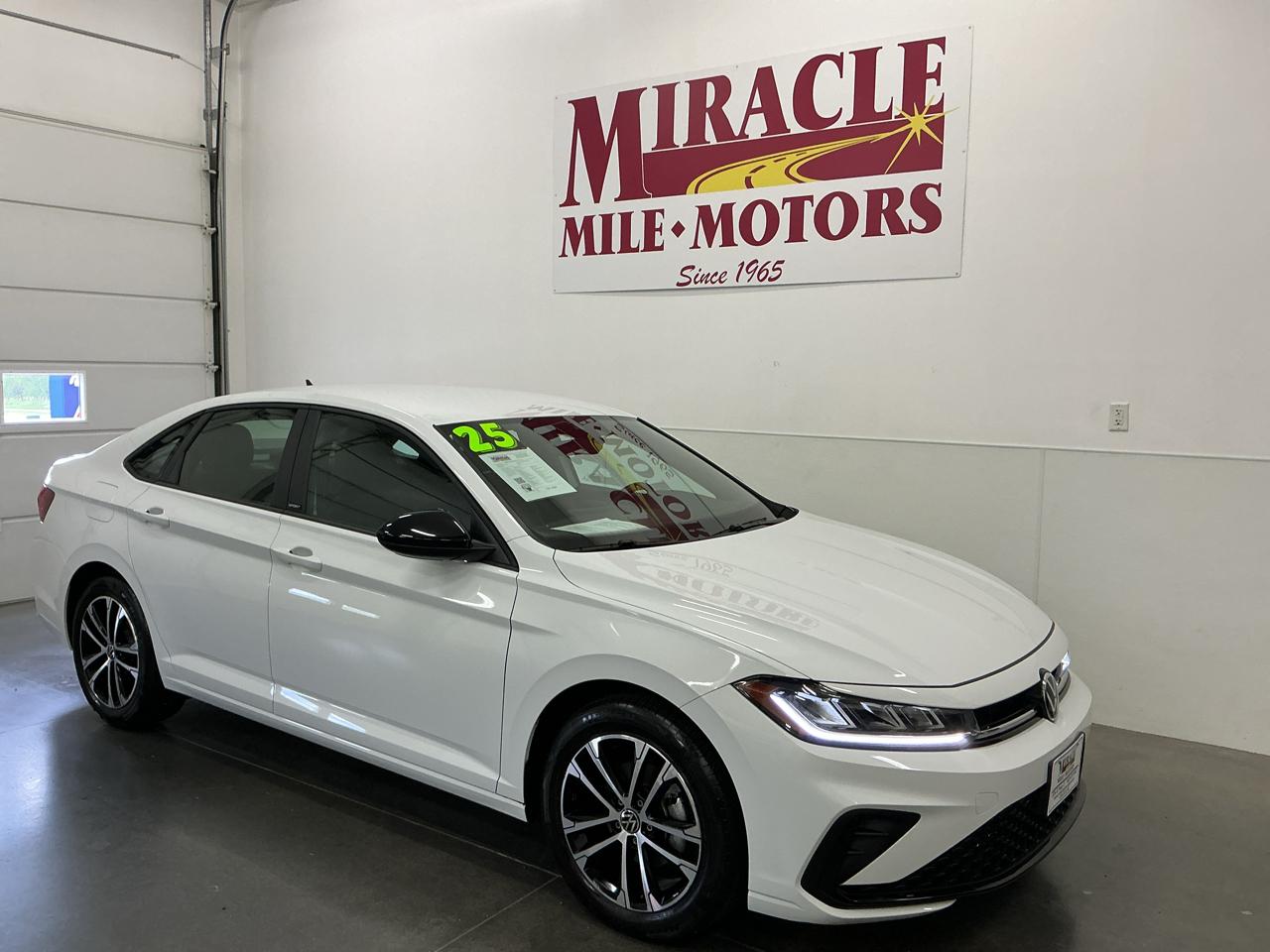 2025 Volkswagen Jetta Sport Auto